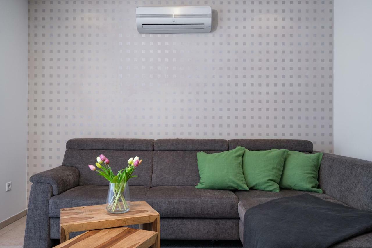 Apartments Biba Malinska Ngoại thất bức ảnh